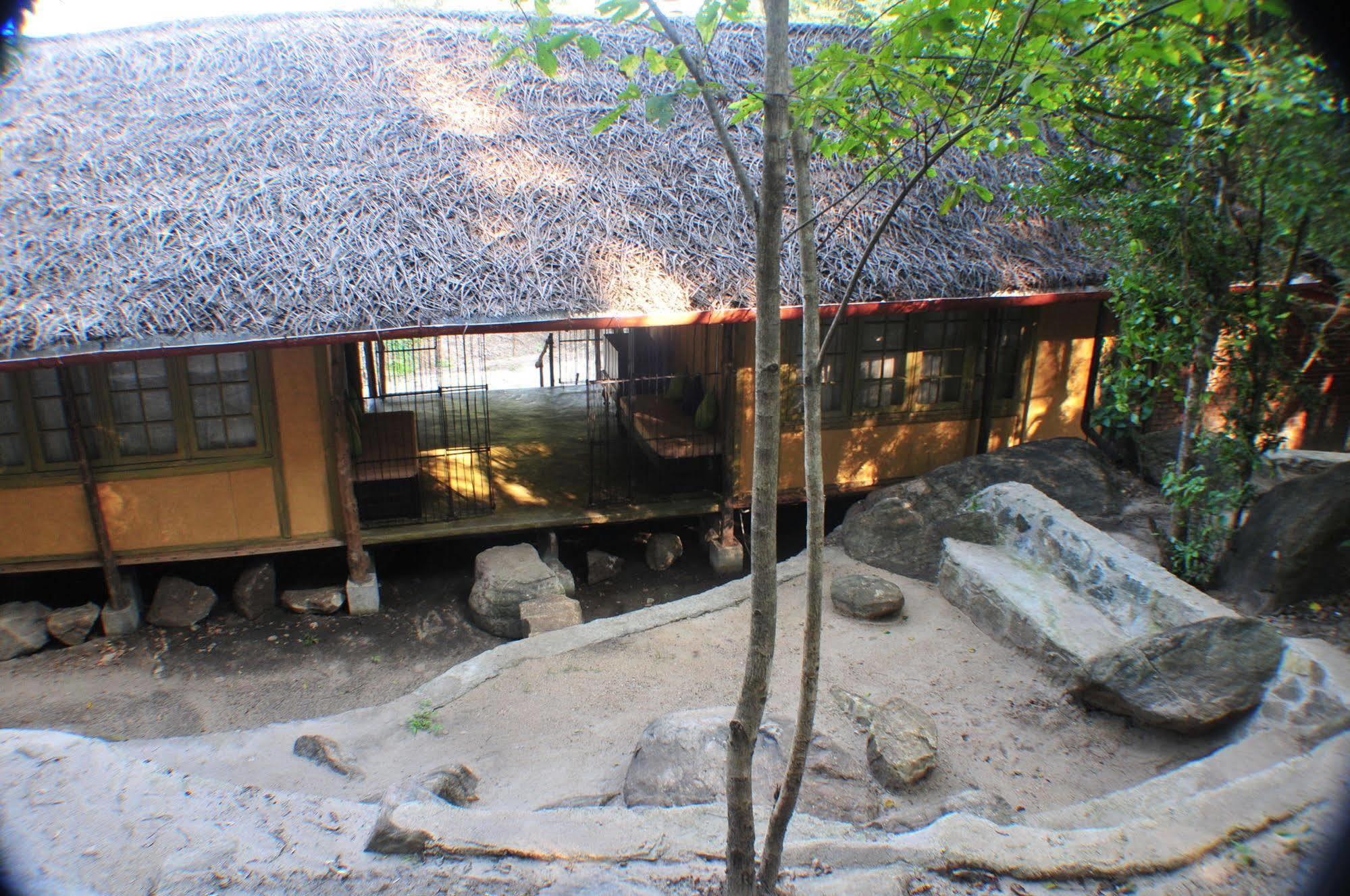 Villa Back Of Beyond - Wild Haven Sigiriya Exterior foto